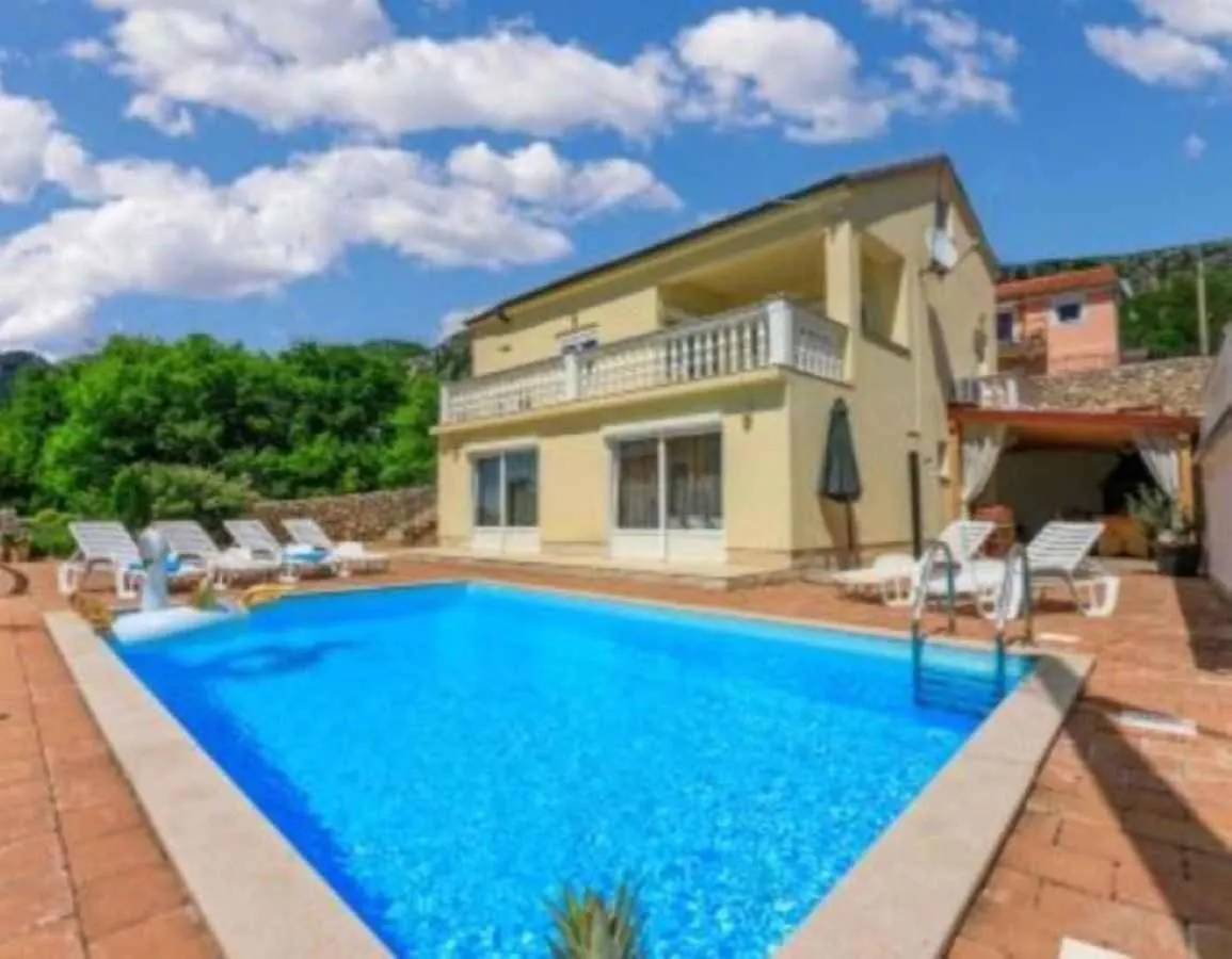 Holiday Home In Grizane 43203