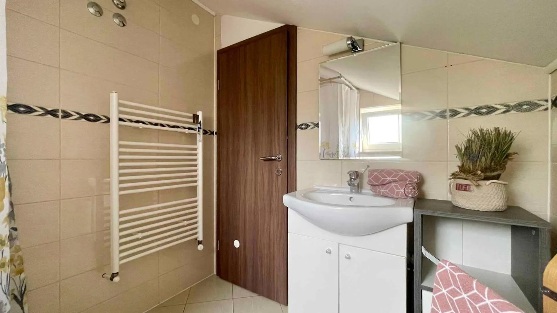 Holiday Home In Grizane 43203  Grizane-Belgrad